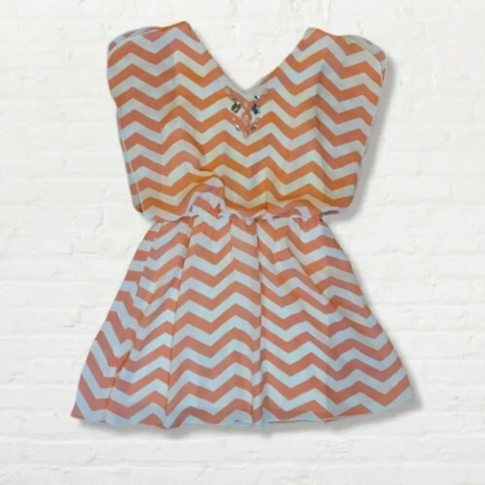 Speechless Dress Peach and White Chevron Girls Size Small Split Sleeve
